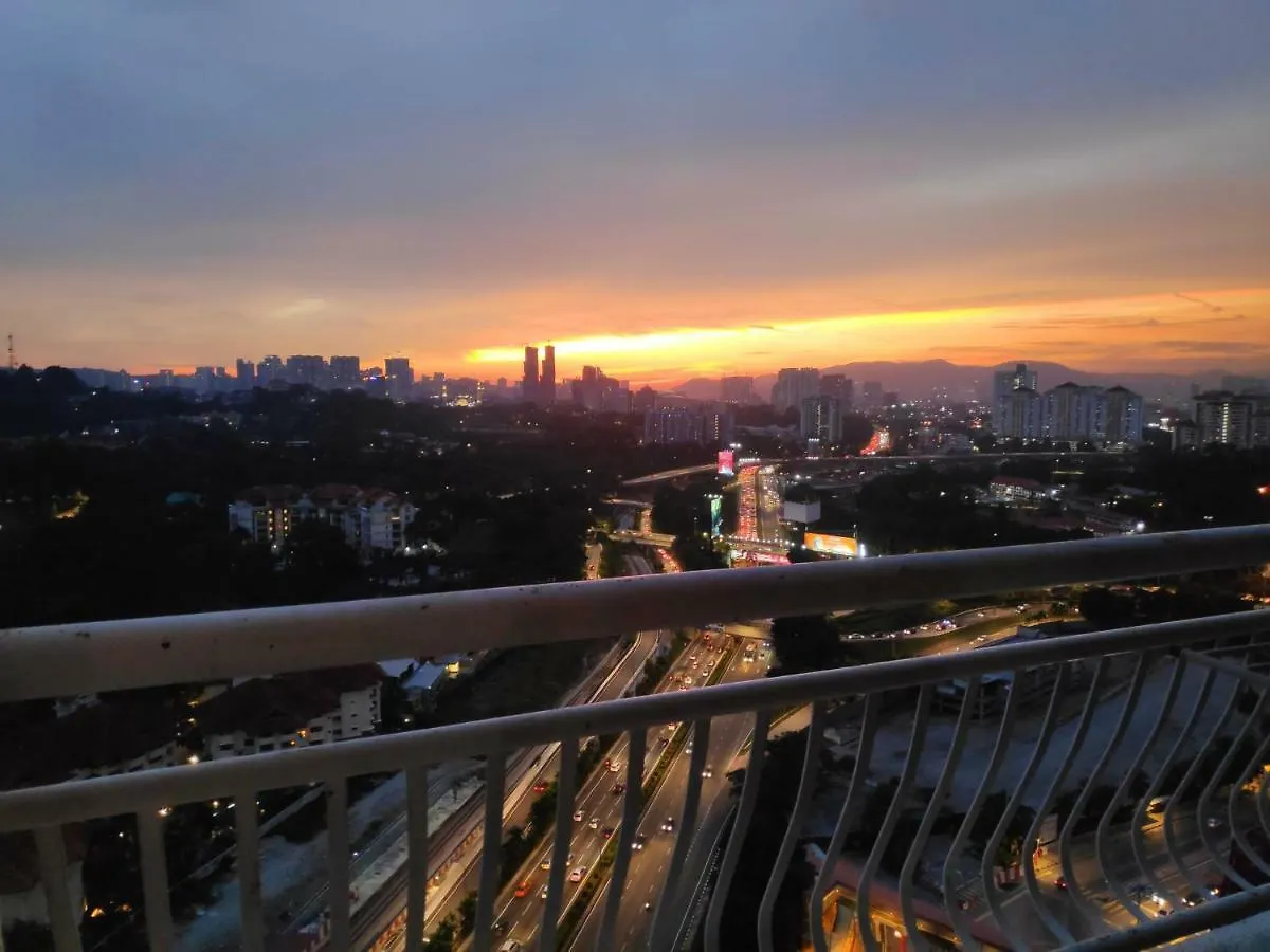 Homestay Villa Putra Pwtc R2 Middle Room Kuala Lumpur
